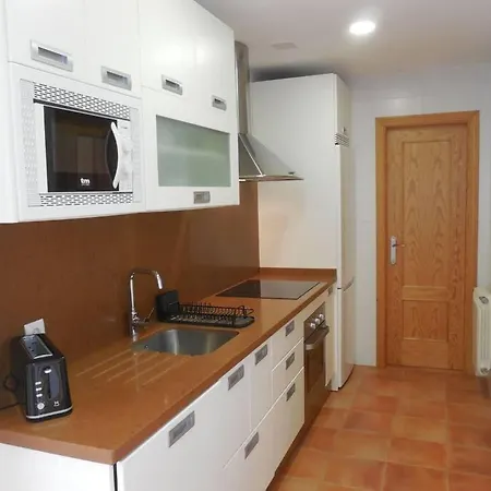Precioso Piso De 2 アパート *