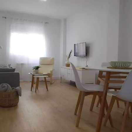Precioso Piso De 2 * アルミージャ